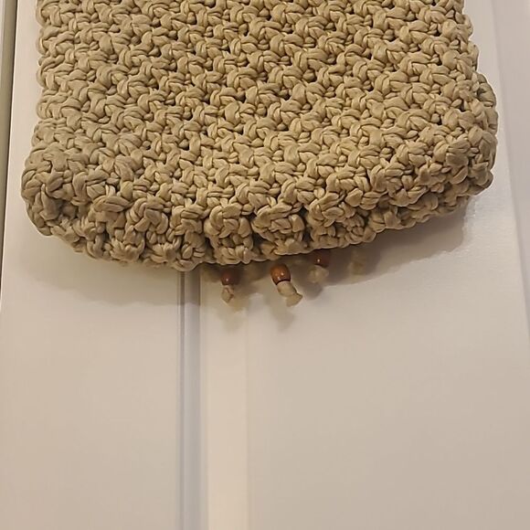 Vintage Boho Macrame Woven Crochet Bag Wood Bead Accents - Picture 4 of 8